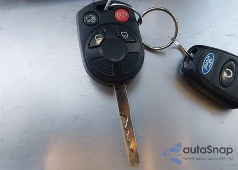 2016 Ford Focus Se z USA, uszkodzony, nr VIN 1FADP3F21GL274734